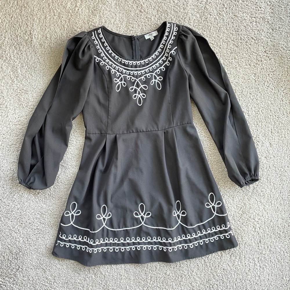 Umgee Embroidered Black White Long Sleeve Cold Shoulder Preppy Dress Size Large